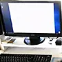 パソコンのモニター台を自作。キーボード収納にして机を整理