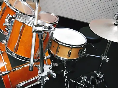 ドラマーは一体何を叩いている