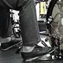 足がつまりそうな中抜き3連のハネパターンを録り終えて